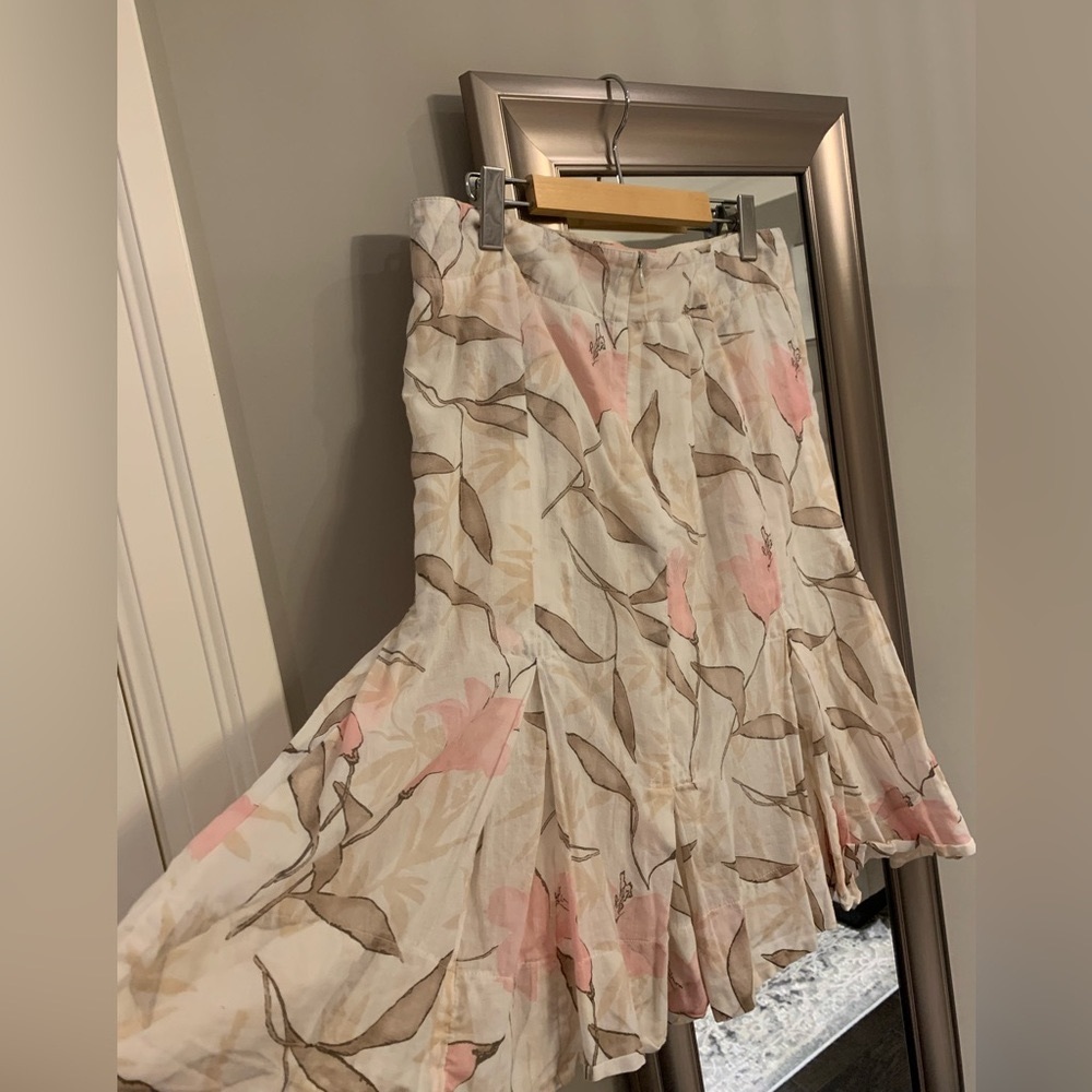 Floral trumpet skirt by TeenFlo